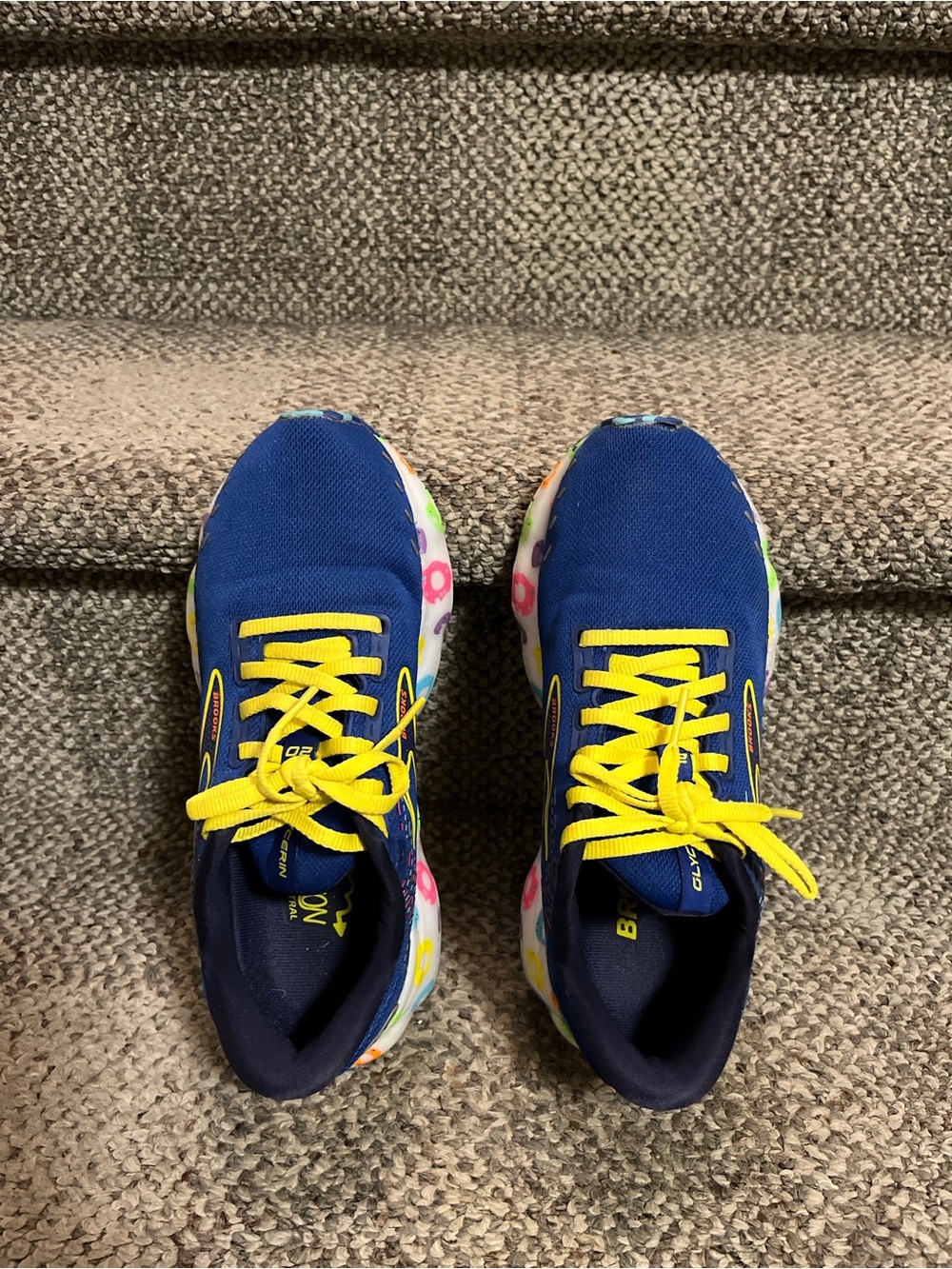 Brooks glycerin “fruit loops” limited edition sneaker - Picture 3 of 5